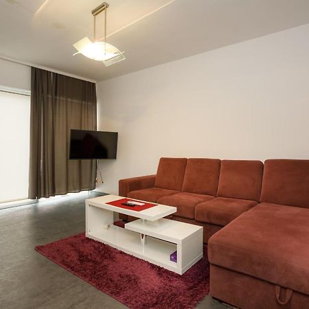 Apartments Lacic Krk Town Buitenkant foto